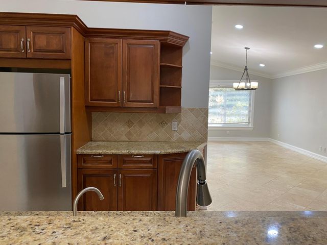 88 Buxton Lane, Boynton Beach, FL 33426