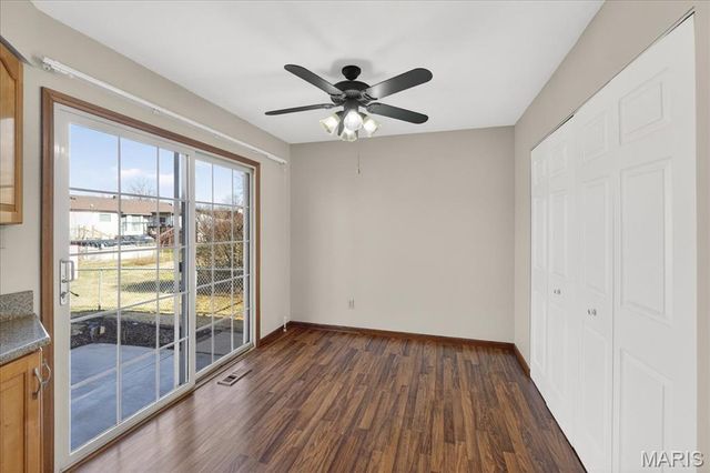 6181 Clovergreen Place, St Louis, MO 63129