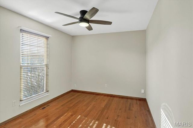 6181 Clovergreen Place, St Louis, MO 63129