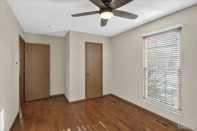 6181 Clovergreen Place, St Louis, MO 63129