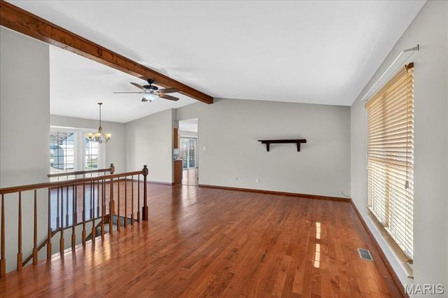 6181 Clovergreen Place, St Louis, MO 63129