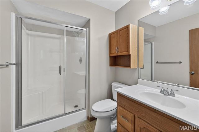 6181 Clovergreen Place, St Louis, MO 63129