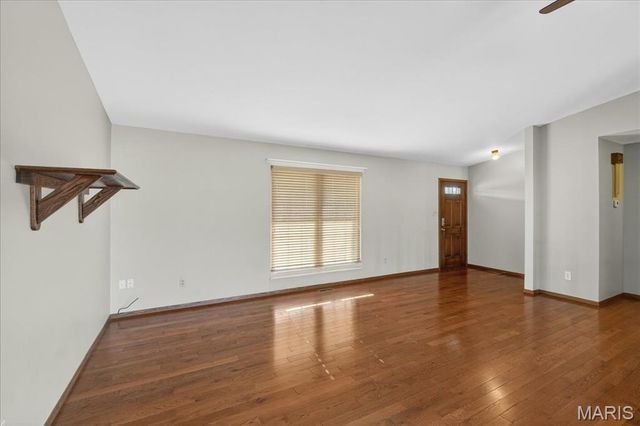 6181 Clovergreen Place, St Louis, MO 63129