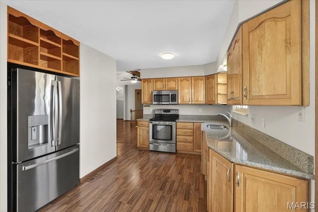 6181 Clovergreen Place, St Louis, MO 63129