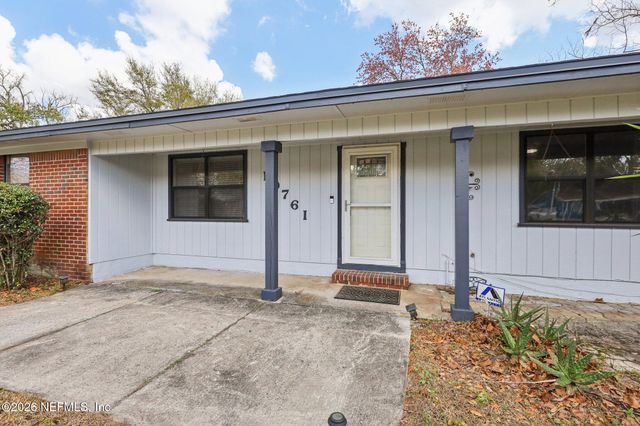 10761 PINHOLSTER Road, Jacksonville, FL 32218