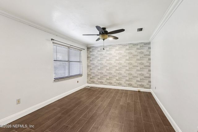 10761 PINHOLSTER Road, Jacksonville, FL 32218