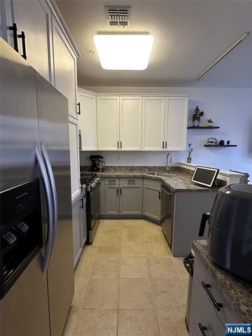 182 Brittany Court 221, Clifton, NJ 07013