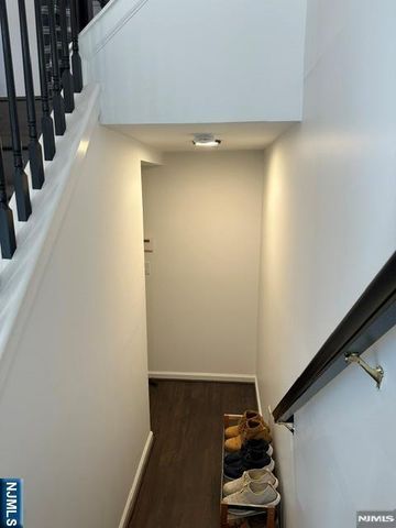 182 Brittany Court 221, Clifton, NJ 07013