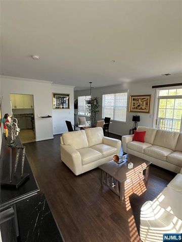 182 Brittany Court 221, Clifton, NJ 07013