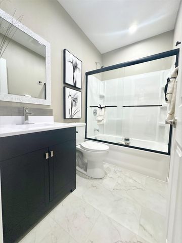 1222 56th Street, Des Moines, IA 50311