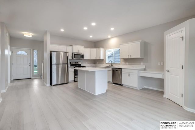 16520 Potter Street, Bennington, NE 68007