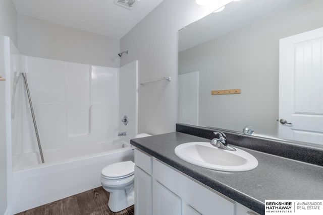 16520 Potter Street, Bennington, NE 68007