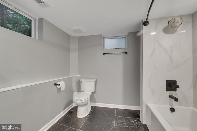 1706 N GLEBE RD, Arlington, VA 22207