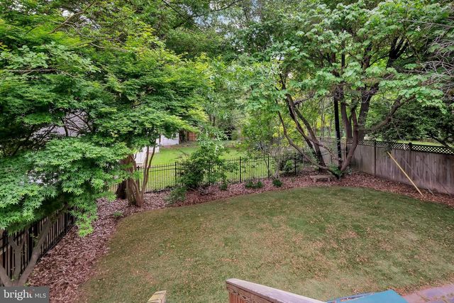1706 N GLEBE RD, Arlington, VA 22207