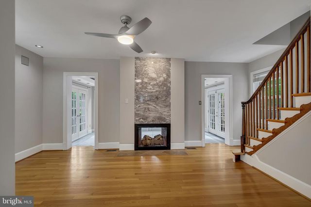 1706 N GLEBE RD, Arlington, VA 22207