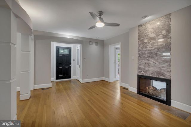 1706 N GLEBE RD, Arlington, VA 22207