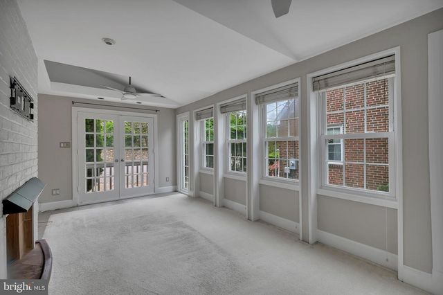 1706 N GLEBE RD, Arlington, VA 22207