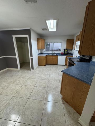 9406 Kenton Hill, San Antonio, TX 78240