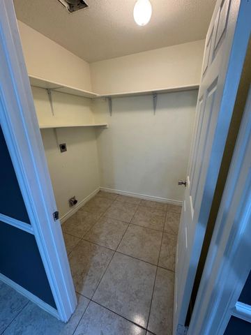 9406 Kenton Hill, San Antonio, TX 78240