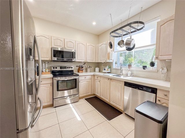 130 Riverwalk 130, Sunrise, FL 33326