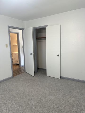 2172 Enlow Avenue, Evansville, IN 47711