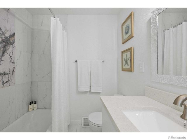 5330 Johnson Street, Arvada, CO 80002