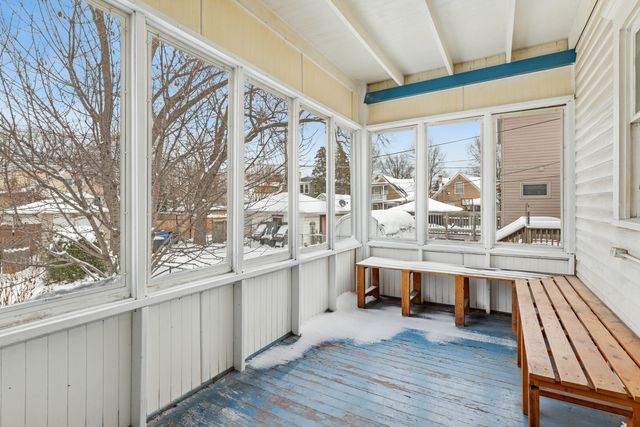 5218 W PATTERSON Avenue, Chicago, IL 60641