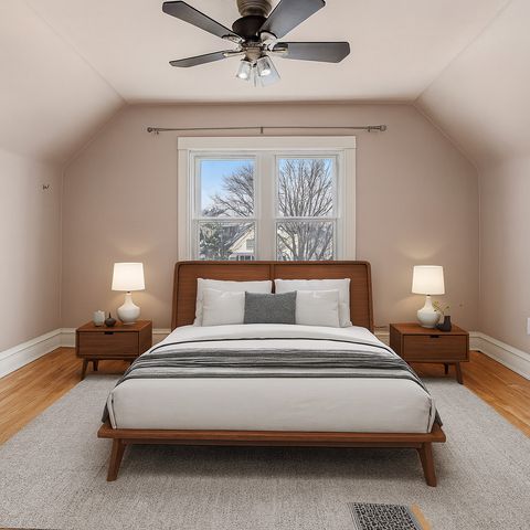 5218 W PATTERSON Avenue, Chicago, IL 60641