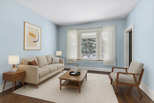 5218 W PATTERSON Avenue, Chicago, IL 60641