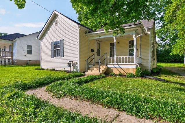 130 St. Clair Street, Versailles, KY 40383