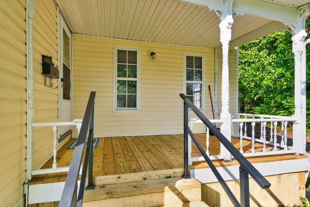 130 St. Clair Street, Versailles, KY 40383