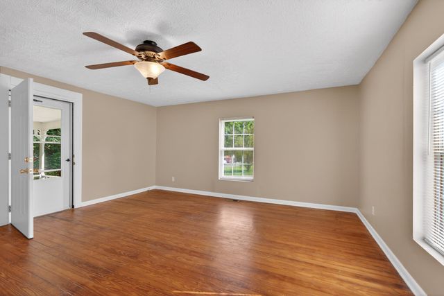 130 St. Clair Street, Versailles, KY 40383