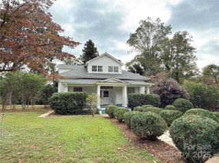 143 S Ridgecrest Avenue, Rutherfordton, NC 28139