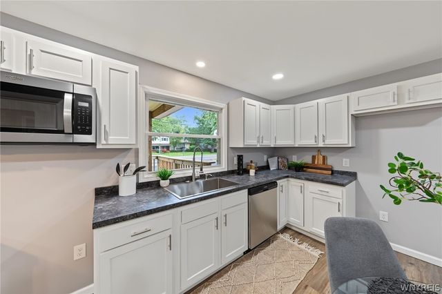 6283 Shimer Drive, Lockport Town, NY 14094