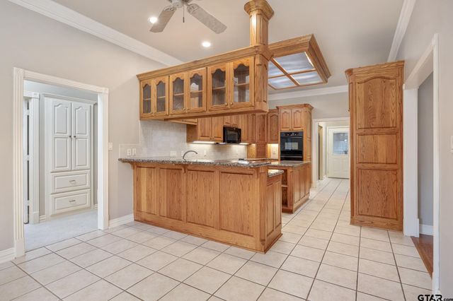 580 Bunker Dr, Tyler, TX 75703