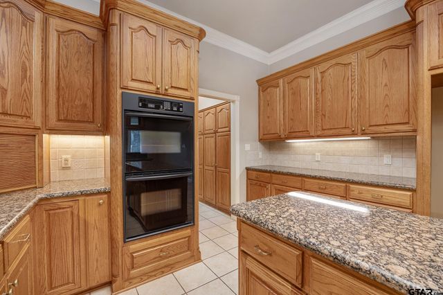 580 Bunker Dr, Tyler, TX 75703