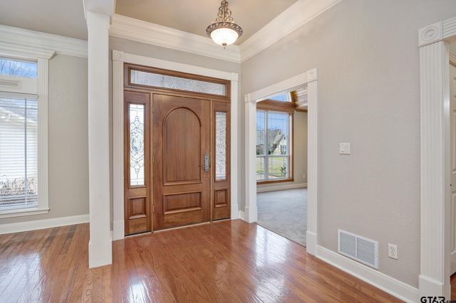 580 Bunker Dr, Tyler, TX 75703