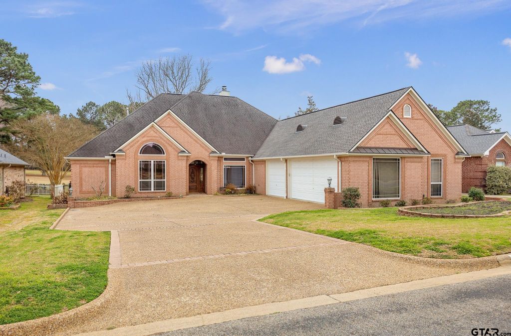 580 Bunker Dr, Tyler, TX 75703