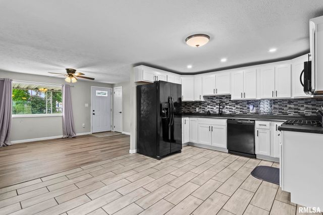 2617 KENT Drive, Springfield, IL 62703
