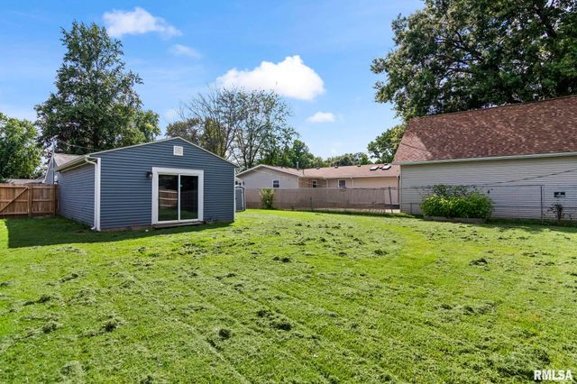 2617 KENT Drive, Springfield, IL 62703