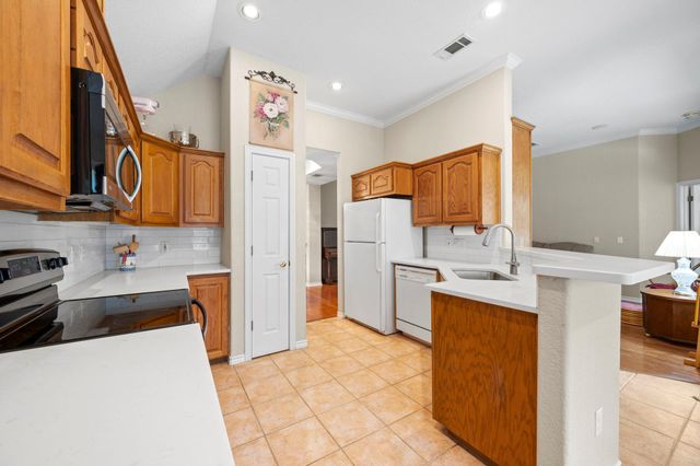 107 Stacey LN, Georgetown, TX 78628