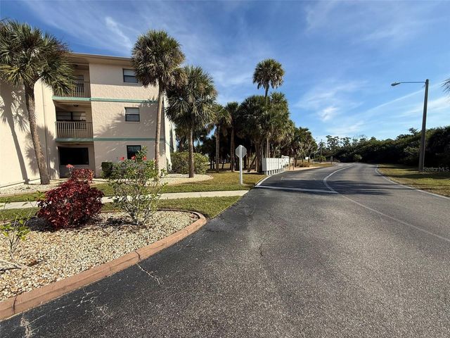 175 KINGS HIGHWAY B8, Punta Gorda, FL 33983