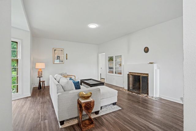 603 W 18th Street, Cedar Falls, IA 50613