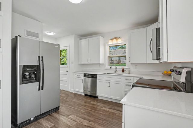 603 W 18th Street, Cedar Falls, IA 50613