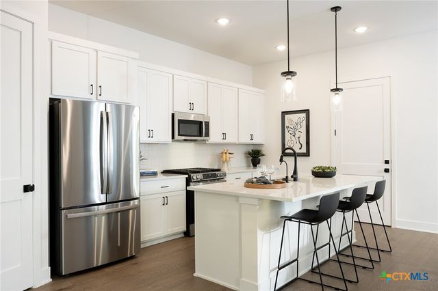 8012 Bird Song Circle, Austin, TX 78745