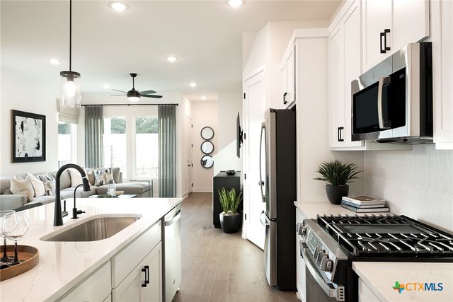 8012 Bird Song Circle, Austin, TX 78745