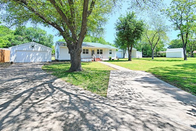120 Janice Lane, Mabank, TX 75156