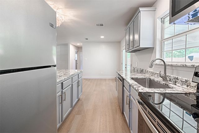 120 Janice Lane, Mabank, TX 75156