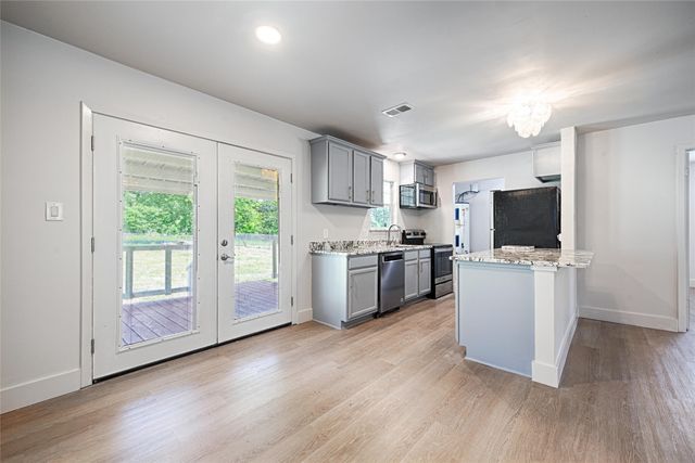 120 Janice Lane, Mabank, TX 75156