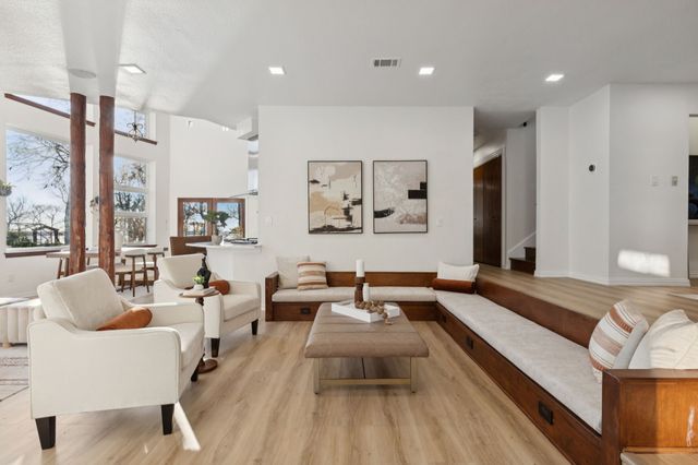 540 Diamond Point Drive, Oak Point, TX 75068